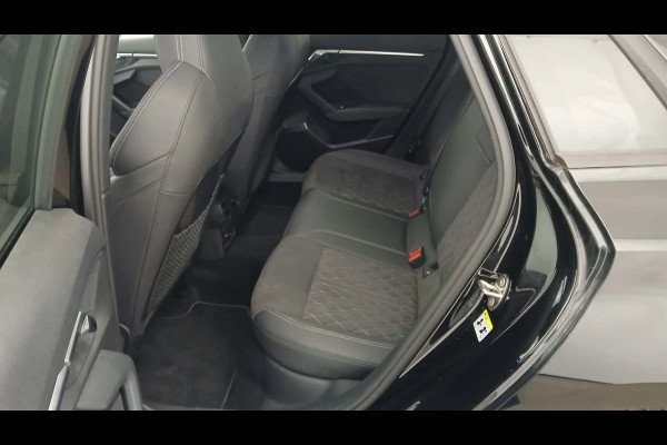 Audi A3 Sportback 40 TFSI e S-Line S-zetels ACC B&O El-klep Camera 19inch