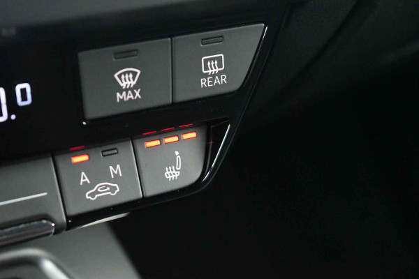 Audi A3 Sportback 40 TFSI e S-Line S-zetels ACC B&O El-klep Camera 19inch