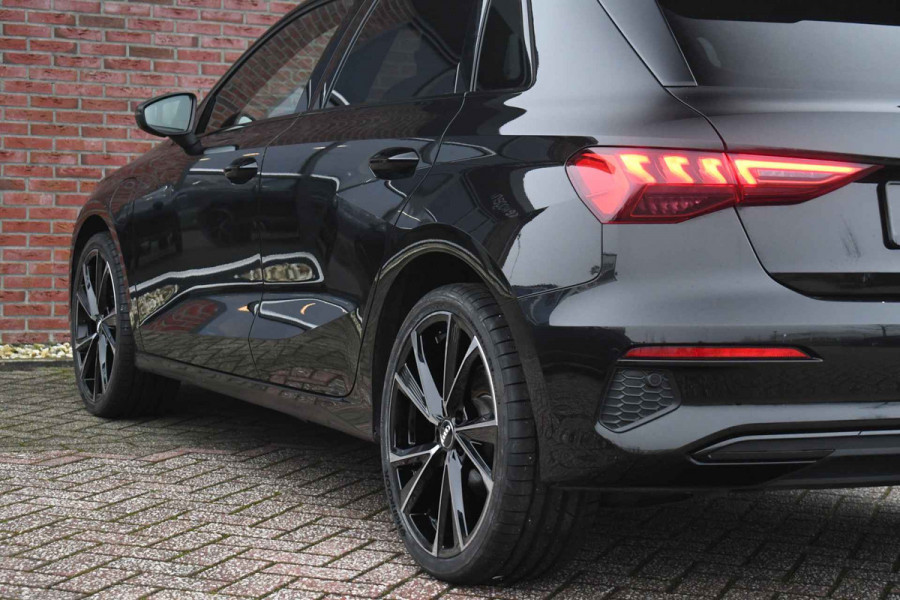 Audi A3 Sportback 40 TFSI e S-Line S-zetels ACC B&O El-klep Camera 19inch