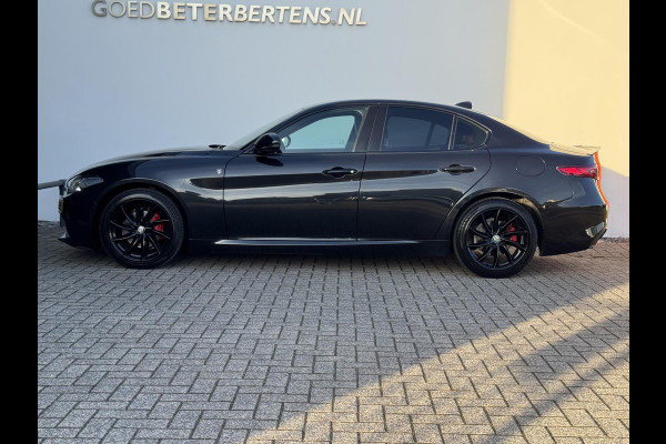 Alfa Romeo Giulia 2.0T Super | Veloce interieur | Xenon | Prijs is rijklaar incl. garantie