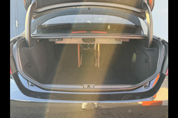 Alfa Romeo Giulia 2.0T Super | Veloce interieur | Xenon | Prijs is rijklaar incl. garantie