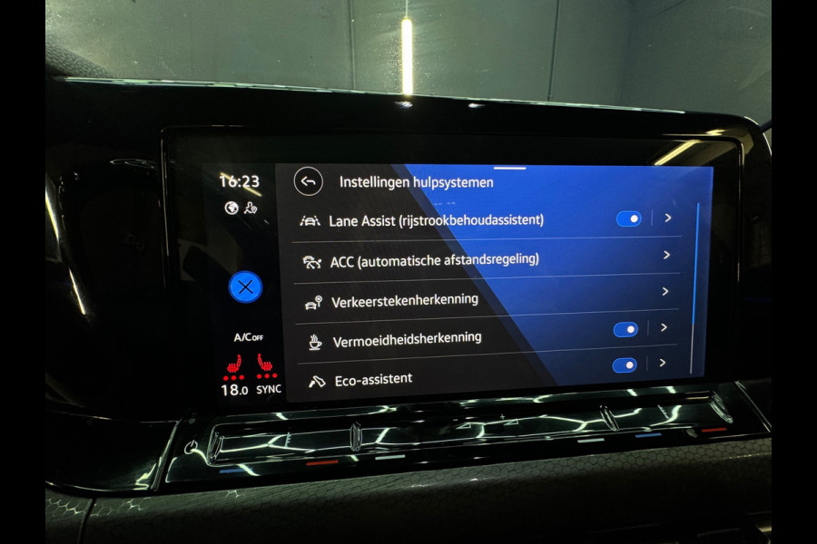 Volkswagen Golf 1.4 eHybrid GTE Keyles|BTW|HuD|IQ|Sterhemel|Sfeer