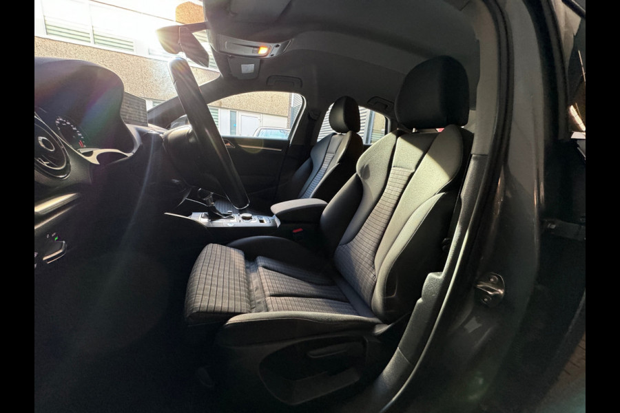 Audi A3 Limousine 1.5 TFSI CoD Sport S Line Edition Keyless