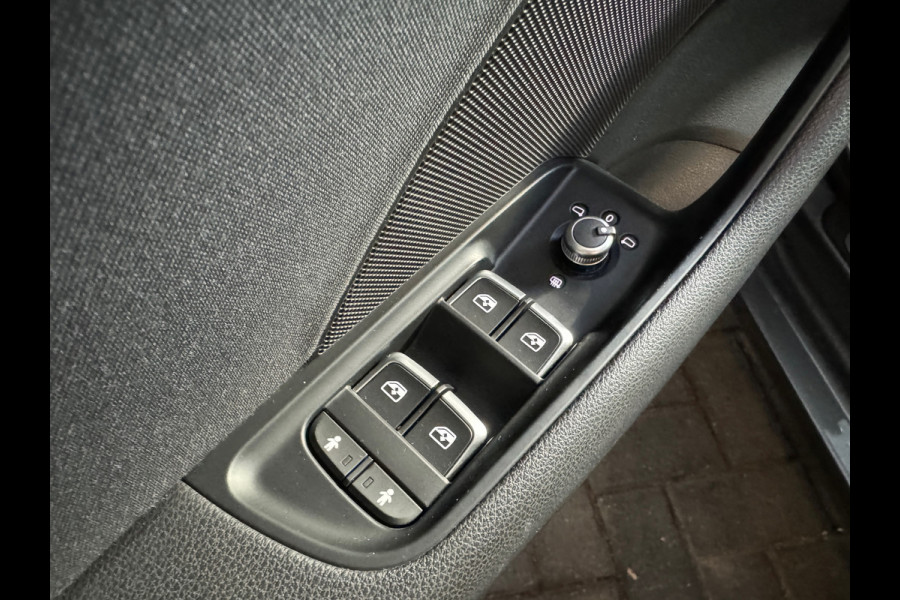 Audi A3 Limousine 1.5 TFSI CoD Sport S Line Edition Keyless