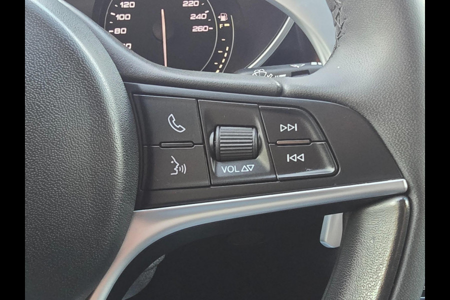Alfa Romeo Giulia 2.0T Sport / AUT / ECC / Elek Pakket / Stuurverwarming / Stoelverwarming / Led / Pdc / Allu Velgen