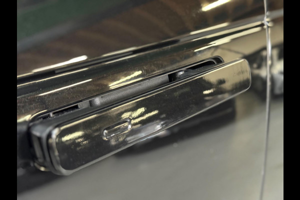 Land Rover Range Rover Velar 2.0 P250 Turbo AWD R Dynamic | Pano | Keyless | ACC | stoel-/Stuurverwarming | Meridian