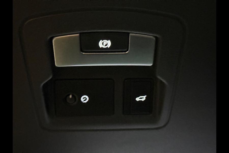 Land Rover Range Rover Velar 2.0 P250 Turbo AWD R Dynamic | Pano | Keyless | ACC | stoel-/Stuurverwarming | Meridian