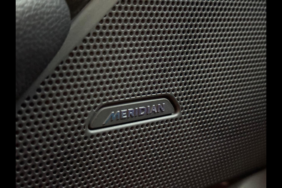 Land Rover Range Rover Velar 2.0 P250 Turbo AWD R Dynamic | Pano | Keyless | ACC | stoel-/Stuurverwarming | Meridian