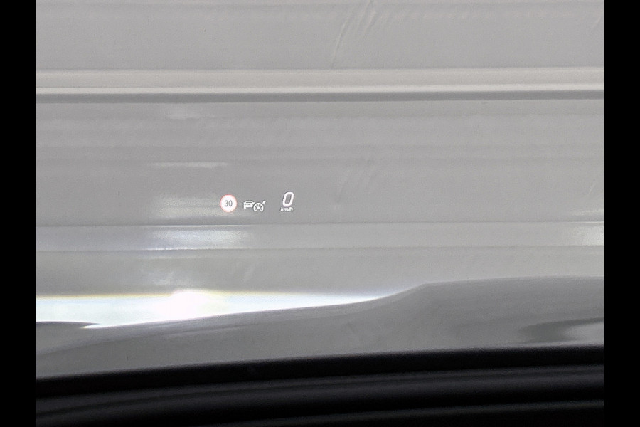 Mercedes-Benz GLC 300 e 4MATIC AMG Plug-In Hybride AMG Line Premium Plus | Night Pakket | Alarm Klasse 3 | trekhaak | Panorama Schuif-Kanteldak | 20 Inch AMG Velgen | Distronic. Inclusief 24 maanden MB Certified garantie voor Europa.