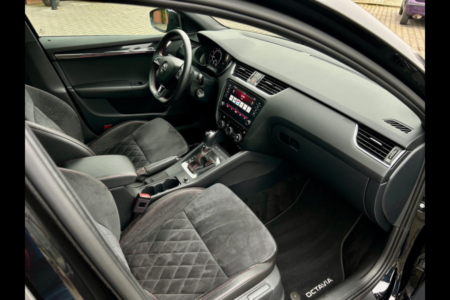 Škoda Octavia Combi 2.0 TSI RS 245 dsg alantara/carplay/trekhaak