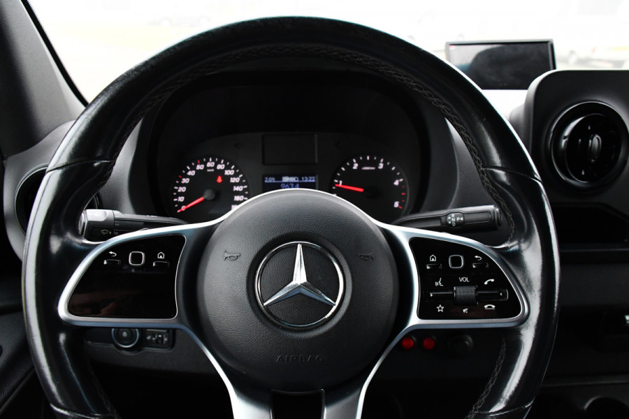 Mercedes-Benz Sprinter 519 V6 3.0 CDI L3H2 Black Edition Camera, Carplay, 190pk, 3500kg Trekhaak, N1 Registratie, Automaat, Multimedia, Leder, Uniek!