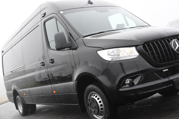 Mercedes-Benz Sprinter 519 V6 3.0 CDI L3H2 Black Edition Camera, Carplay, 190pk, 3500kg Trekhaak, N1 Registratie, Automaat, Multimedia, Leder, Uniek!