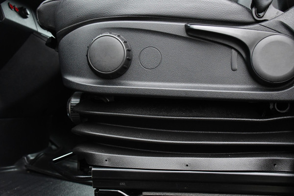 Mercedes-Benz Sprinter 519 V6 3.0 CDI L3H2 Black Edition Camera, Carplay, 190pk, 3500kg Trekhaak, N1 Registratie, Automaat, Multimedia, Leder, Uniek!