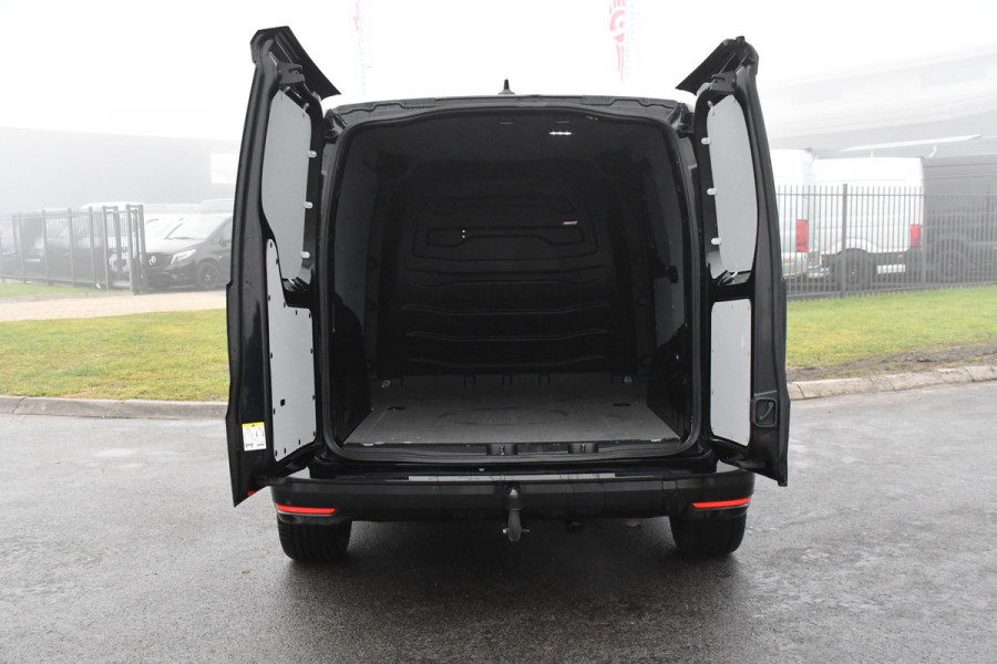 Volkswagen Caddy Cargo Maxi 2.0 TDI Exclusive Black Edition Camera, Cruise, Carplay, LED, Stoelverwarming, Automaat, Trekhaak, Standkachel, Uniek!