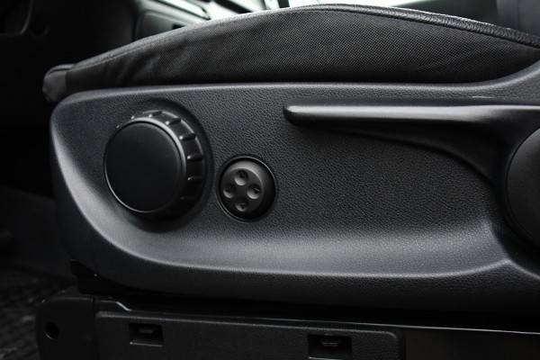 Mercedes-Benz Vito 116 CDI L2 Pro FaceLift Camera, Cruise, Carplay, LED, Automaat, Leder, Stoelverwarming, Multimedia, Keyless, Uniek!