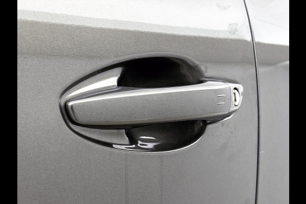 Peugeot 5008 1.5 HDI Automaat 7Pers. GT-Line / Panoramadak / Trekhaak / Leder / Airco-ecc./ Xenon / Apk 07-2026