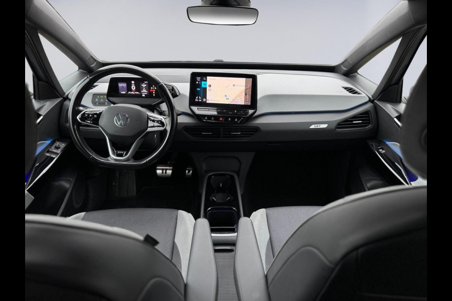 Volkswagen ID.3 First Plus 58 kWh, matrix led, 19 inch, achteruitrijcamera,1 e eigenaar, NL auto met nap
