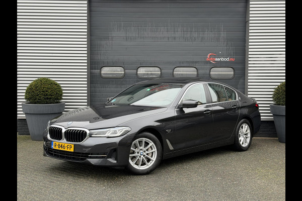 BMW 5 Serie 530e Business Edition Plus | Panoramadak | Camera | Lederen Bekleding | Laser | Elektrische Trekhaak |