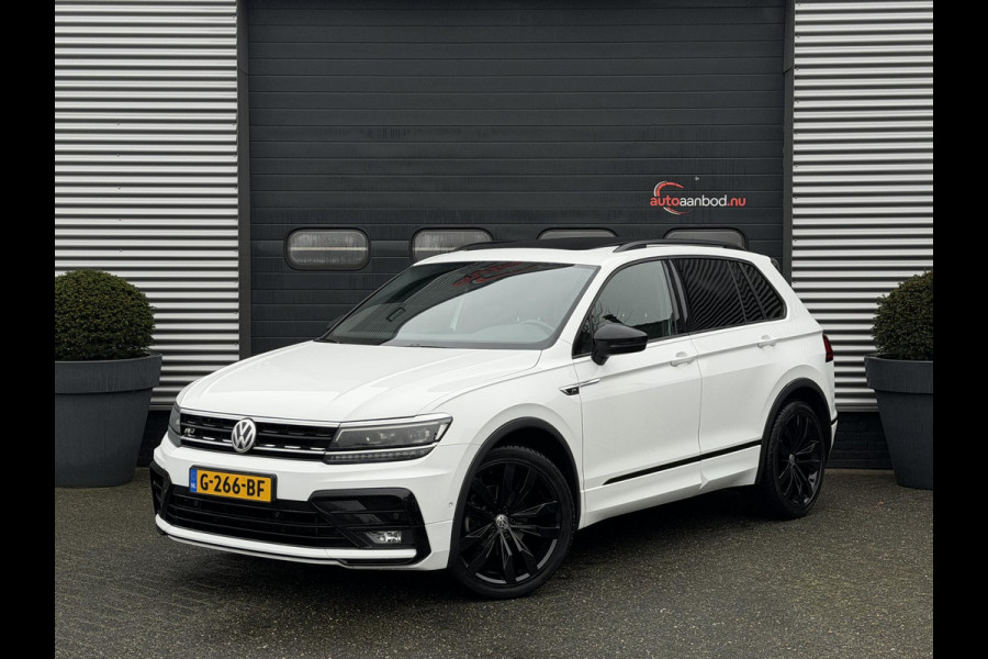 Volkswagen Tiguan 1.5 TSI R-Line | Panoramadak | Adaptive Cruise Control | Camera | Digitale Dashboard | Elektrische Trekhaak |