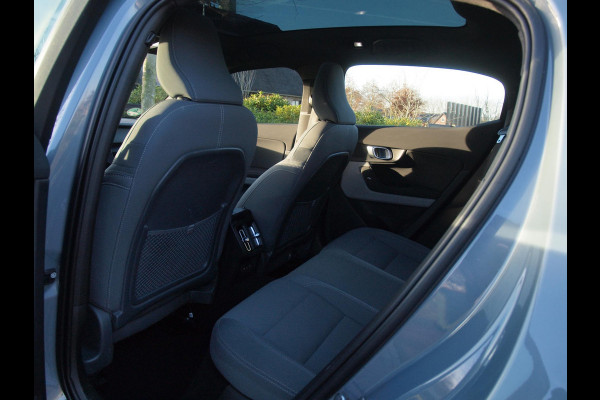 Polestar 2 Long Range Dual Motor Launch Edition 78kWh | 90% | 408PK | Panoramadak | Trekhaak | 20 Inch velgen | Harman Kardon |NL-Auto |