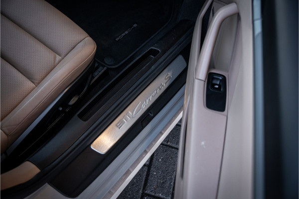 Porsche 911 992 3.0 Carrera S - Sport Chrono l Krijt Grijs l Panorama l Bose