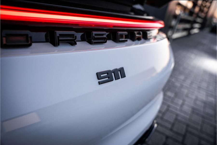 Porsche 911 992 3.0 Carrera S - Sport Chrono l Krijt Grijs l Panorama l Bose