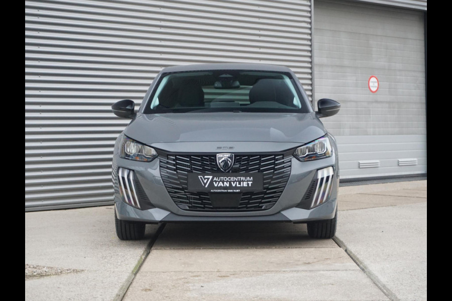 Peugeot 208 1.2 Hybrid 110 e-DCS6 Allure Private lease 376,-