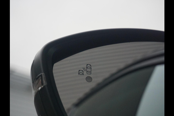 Peugeot 208 1.2 Hybrid 110 e-DCS6 Allure Private lease 376,-