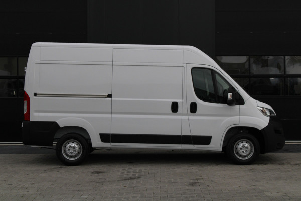 Opel Movano 33 2.2 CDTI 140pk L2H2 - Airco - Camera - Cruise - Blind Spot - 270 deuren - Rijklaar