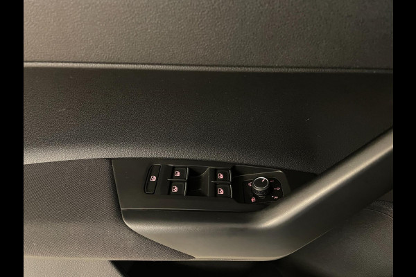 Volkswagen Polo 1.0 TSI R-Line DSG automaat AIRCO NAVI CRUISE BEATS APPLE CARPLAY PDC R-LINE VELGEN PRIVACYGLAS ZEER NETTE AUTO