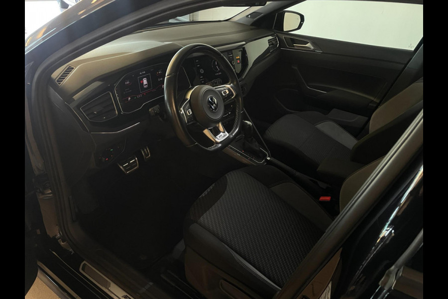 Volkswagen Polo 1.0 TSI R-Line DSG automaat AIRCO NAVI CRUISE BEATS APPLE CARPLAY PDC R-LINE VELGEN PRIVACYGLAS ZEER NETTE AUTO