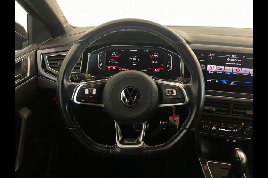 Volkswagen Polo 1.0 TSI R-Line DSG automaat AIRCO NAVI CRUISE BEATS APPLE CARPLAY PDC R-LINE VELGEN PRIVACYGLAS ZEER NETTE AUTO