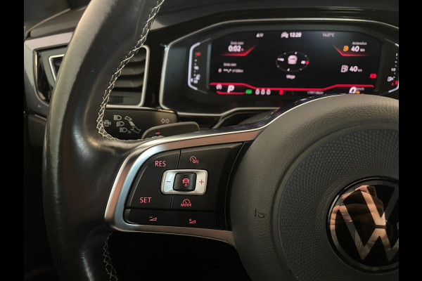 Volkswagen Polo 1.0 TSI R-Line DSG automaat AIRCO NAVI CRUISE BEATS APPLE CARPLAY PDC R-LINE VELGEN PRIVACYGLAS ZEER NETTE AUTO