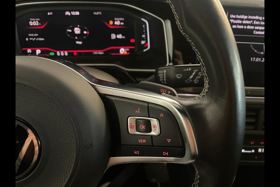 Volkswagen Polo 1.0 TSI R-Line DSG automaat AIRCO NAVI CRUISE BEATS APPLE CARPLAY PDC R-LINE VELGEN PRIVACYGLAS ZEER NETTE AUTO