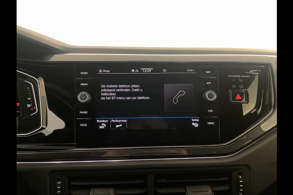 Volkswagen Polo 1.0 TSI R-Line DSG automaat AIRCO NAVI CRUISE BEATS APPLE CARPLAY PDC R-LINE VELGEN PRIVACYGLAS ZEER NETTE AUTO