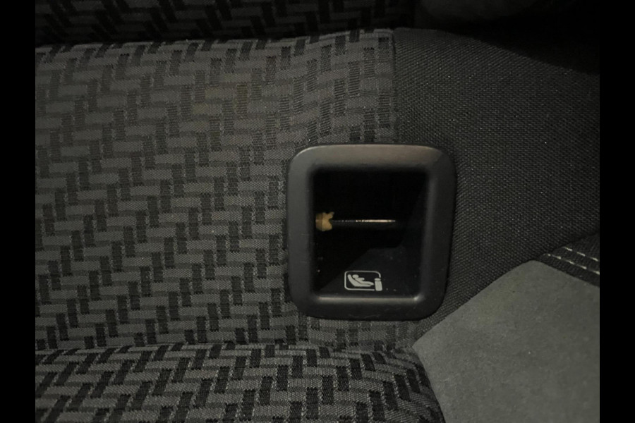 Volkswagen Polo 1.0 TSI R-Line DSG automaat AIRCO NAVI CRUISE BEATS APPLE CARPLAY PDC R-LINE VELGEN PRIVACYGLAS ZEER NETTE AUTO