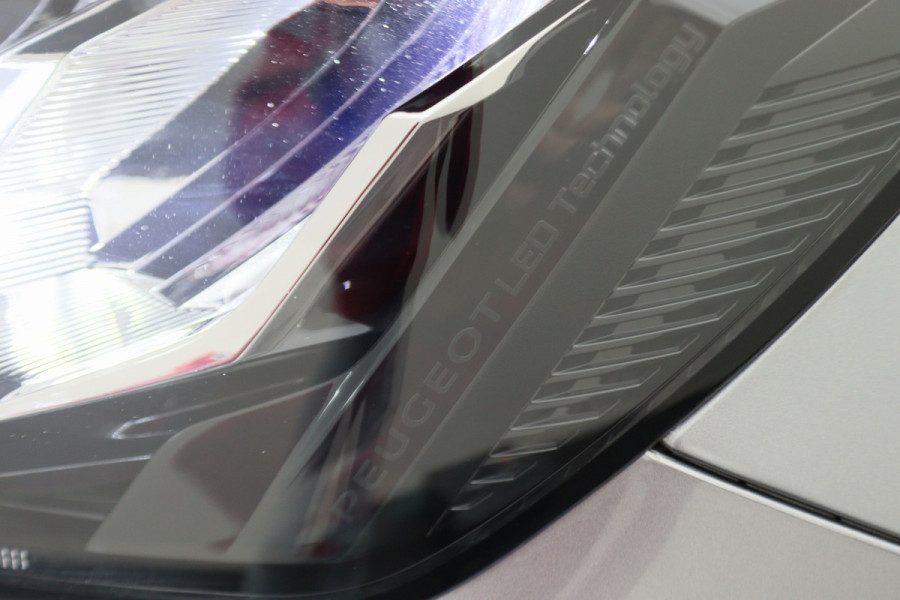 Peugeot e-2008 EV Allure 50 kWh