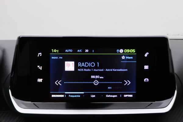 Peugeot e-2008 EV Allure 50 kWh