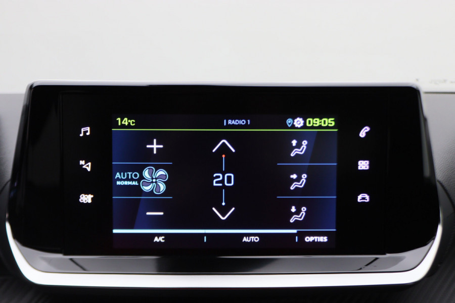 Peugeot e-2008 EV Allure 50 kWh