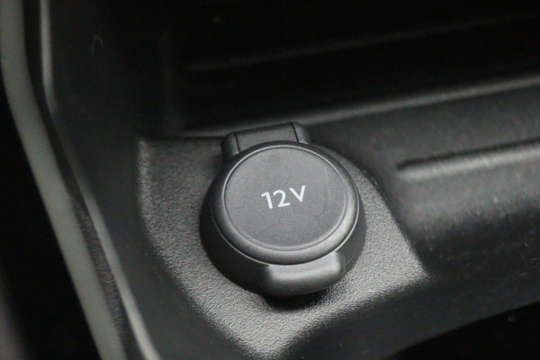 Peugeot e-2008 EV Allure 50 kWh