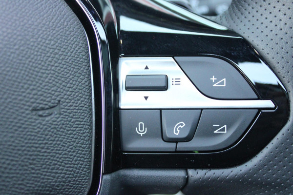Peugeot 308 SW 1.6 Plug-in Hybrid 180PK GT | PANORAMISCH SCHUIF/KANTEL DAK | TREKHAAK | ALCANTARA BEKLEDING MET EEN ELEKTRISCH BEDIENBARE BESTUURDERSSTOEL | 18" LICHTMETALEN VELGEN "PORTLAND" | FOCAL AUDIO SYSTEM | STOEL/STUUR VERWARMING | NAVIGATIE | DRAADLOZE APPLE CARPLAY/ANDROID AUTO | DRAADLOZE TELEFOONLADER | PARKEERSENSOREN VOOR + ACHTER | ACHTERUITRIJ CAMERA | ELEKTRISCH BEDIENBARE ACHTERKLEP |