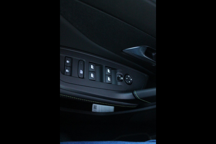 Peugeot 308 1.6 Plug-in Hybrid 180PK GT | PANORAMISCH SCHUIF/KANTEL DAK | 18" LICHTMETALEN VELGEN "PORTLAND" | ALCANTARA INTERIEUR | ELEKTRISCH BEDIENBARE BESTUURDERSSTOEL MET GEHEUGENFUNCTIE | STOEL/STUUR VERWARMING | 360° CAMERA | FOCAL AUDIO SYSTEM | PARKEERSENSOREN VOOR EN ACHTER | CLIMATE CONTROL | ADAPTIVE CRUISE CONTROL | KEYLESS ENTRY/START | DRAADLOZE APPLE CARPLAY/ANDROID AUTO | DRAADLOZE TELEFOONLADER | NAVIGATIE |