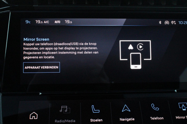 Peugeot 308 1.6 Plug-in Hybrid 180PK GT | PANORAMISCH SCHUIF/KANTEL DAK | 18" LICHTMETALEN VELGEN "PORTLAND" | ALCANTARA INTERIEUR | ELEKTRISCH BEDIENBARE BESTUURDERSSTOEL MET GEHEUGENFUNCTIE | STOEL/STUUR VERWARMING | 360° CAMERA | FOCAL AUDIO SYSTEM | PARKEERSENSOREN VOOR EN ACHTER | CLIMATE CONTROL | ADAPTIVE CRUISE CONTROL | KEYLESS ENTRY/START | DRAADLOZE APPLE CARPLAY/ANDROID AUTO | DRAADLOZE TELEFOONLADER | NAVIGATIE |