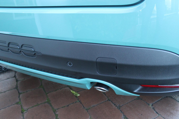 Fiat 600 1.2 HYbrid 110PK LA PRIMA | ELEKTRISCH VERSTELBARE BESTUURDERSTOEL MET MASSAGEFUNCTIE | NAVIGATIE | DODEHOEK DETECTIE | ELEKTRISCHE ACHTERKLEP | LEDKOPLAMPEN-MISTLAMPEN | LED ACHTERLICHTEN | PACK COMFORT: ACHTERUITRIJCAMERA / PARKEERSENSOREN VOOR-ACHTER / DRAADLOOS TELEFOONLADEN / DRAADLOOS APPLE CARPLAY - ANDROID AUTO / KEYLESS ENTRY-START / AUDIOSYSTEEM MET 6 SPEAKERS | WINTER PACK: VERWARMBARE VOORSTOELEN / VERWARMBARE VOORSTOELEN | 18"LICHTMETALEN VELGEN TWO-TONE | EXTRA GETINTE ACHTERRUITEN | CLIMATE CONTROL |