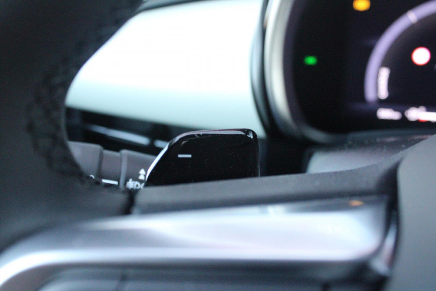 Fiat 600 1.2 HYbrid 110PK LA PRIMA | ELEKTRISCH VERSTELBARE BESTUURDERSTOEL MET MASSAGEFUNCTIE | NAVIGATIE | DODEHOEK DETECTIE | ELEKTRISCHE ACHTERKLEP | LEDKOPLAMPEN-MISTLAMPEN | LED ACHTERLICHTEN | PACK COMFORT: ACHTERUITRIJCAMERA / PARKEERSENSOREN VOOR-ACHTER / DRAADLOOS TELEFOONLADEN / DRAADLOOS APPLE CARPLAY - ANDROID AUTO / KEYLESS ENTRY-START / AUDIOSYSTEEM MET 6 SPEAKERS | WINTER PACK: VERWARMBARE VOORSTOELEN / VERWARMBARE VOORSTOELEN | 18"LICHTMETALEN VELGEN TWO-TONE | EXTRA GETINTE ACHTERRUITEN | CLIMATE CONTROL |