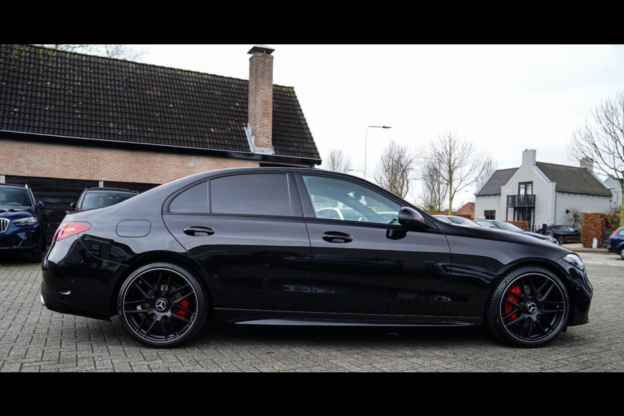 Mercedes-Benz C-Klasse 300 AMG Line | Panorama | Memory | Sfeerverlichting PLUS | C63s Pakket | Massage | 360 cam |