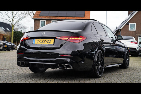Mercedes-Benz C-Klasse 300 AMG Line | Panorama | Memory | Sfeerverlichting PLUS | C63s Pakket | Massage | 360 cam |