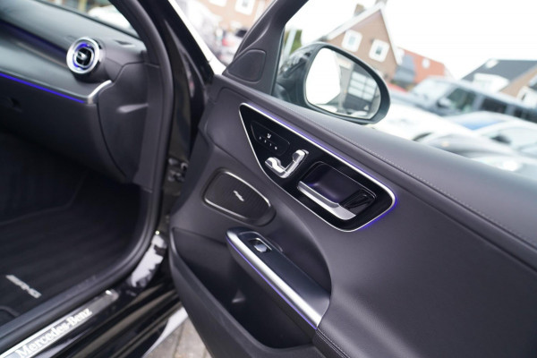 Mercedes-Benz C-Klasse 300 AMG Line | Panorama | Memory | Sfeerverlichting PLUS | C63s Pakket | Massage | 360 cam |