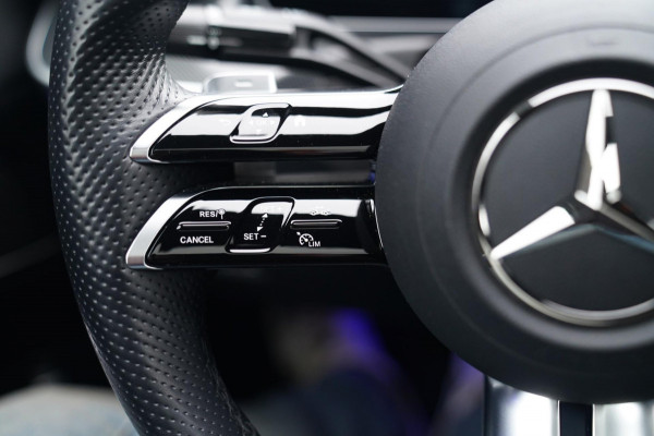 Mercedes-Benz C-Klasse 300 AMG Line | Panorama | Memory | Sfeerverlichting PLUS | C63s Pakket | Massage | 360 cam |