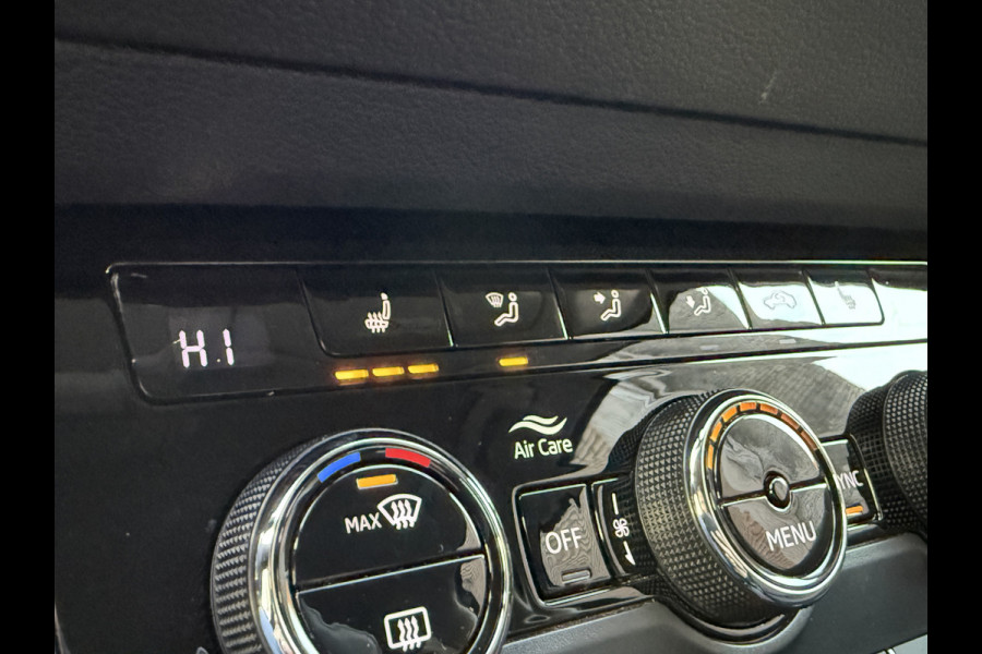 Škoda Karoq 1.0 TSI Style | Keyless | Apple carplay Stoelverwarming